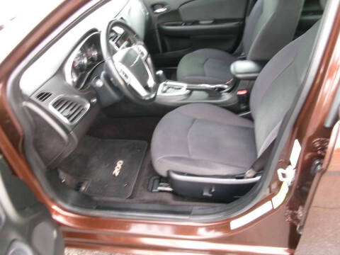 2012 Chrysler 200 Touring