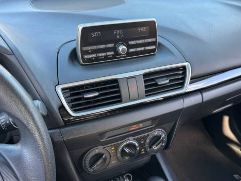 2014 Mazda MAZDA3 i Sport