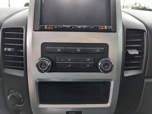 2014 Nissan Titan 17