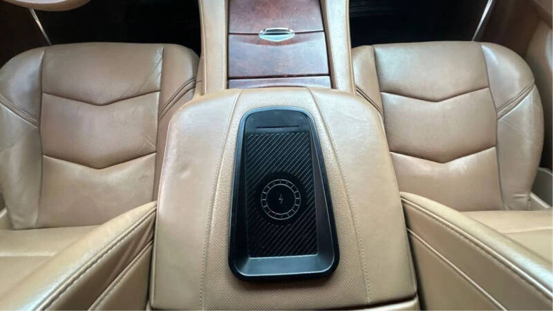 2017 Cadillac Escalade Platinum
