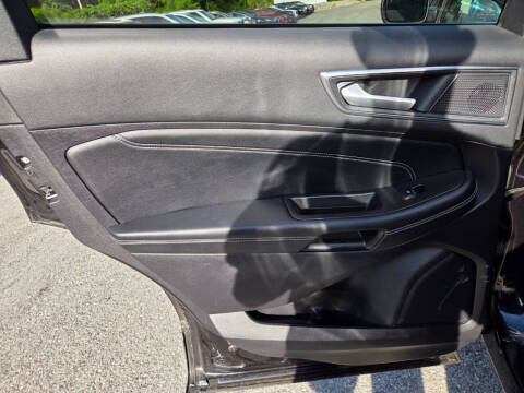 2021 Ford Edge Titanium