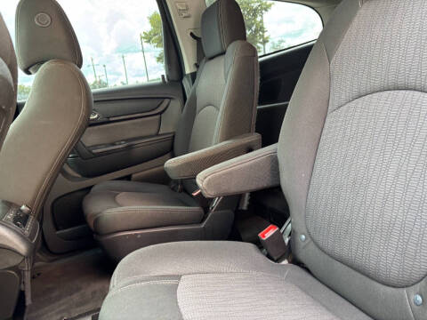 2017 Chevrolet Traverse LT