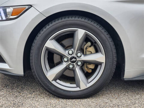 2016 Ford Mustang V6