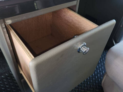 2006 Ford E-Series E-250 SD