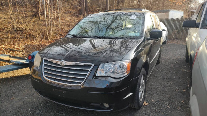 2009 Chrysler Town and Country for sale at Cheap Auto Rental llc in Wallingford CT