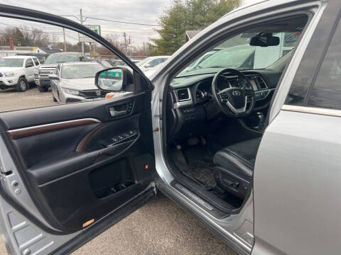 2015 Toyota Highlander Limited Platinum