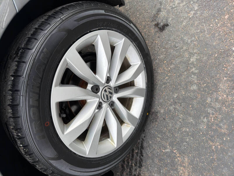 2017 Volkswagen Beetle 1.8T Classic