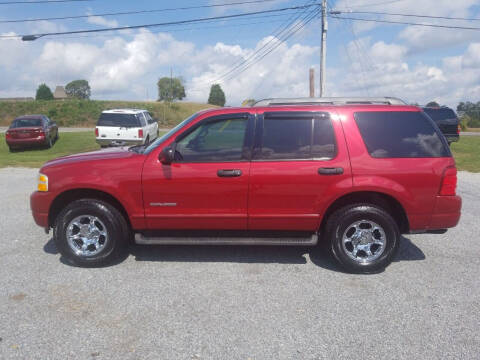 2005 Ford Explorer for sale at CAR-MART AUTO SALES in Maryville TN