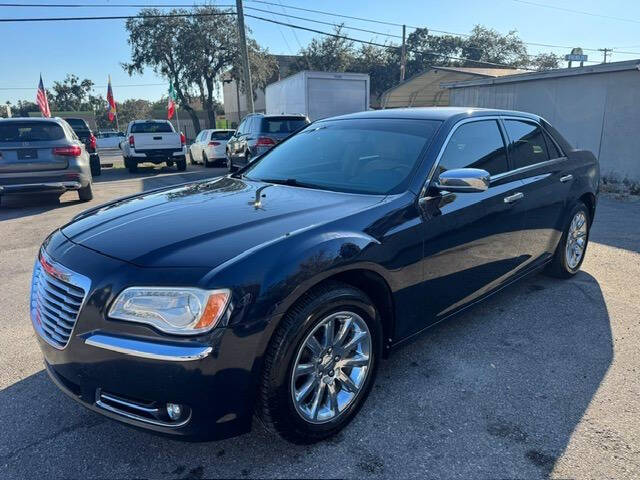 2012 Chrysler 300 Limited's photo