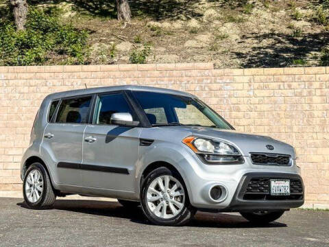 2012 Kia Soul +
