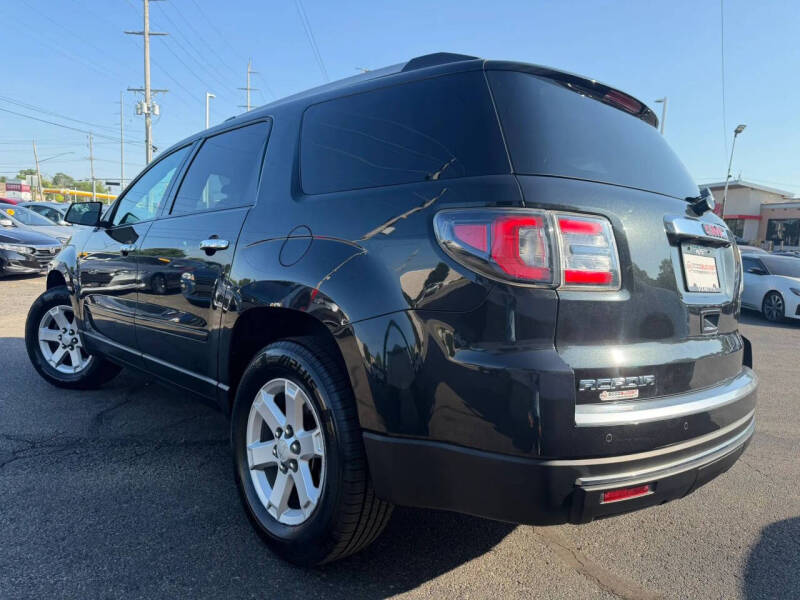 2015 GMC Acadia SLE-2