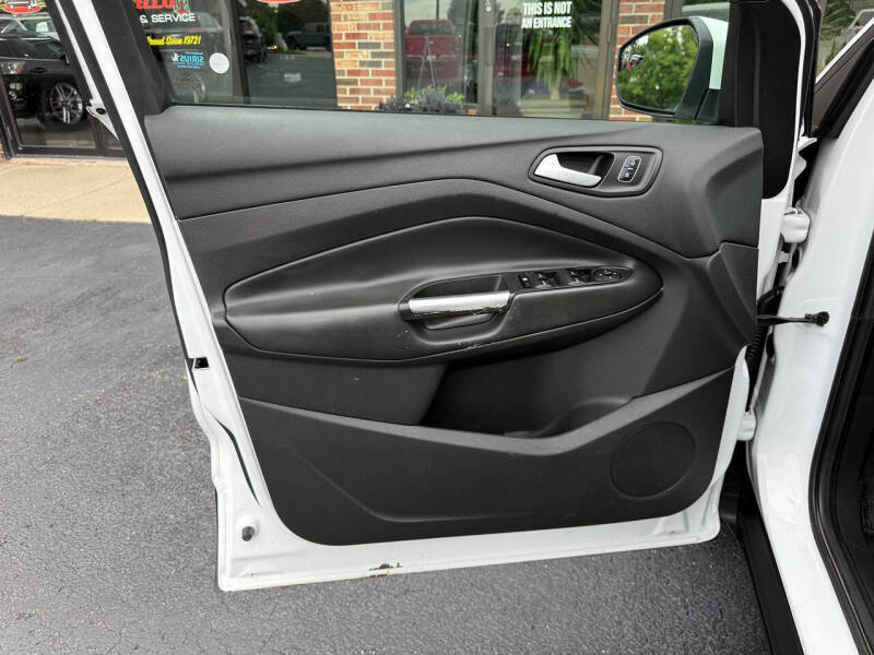 2017 Ford Escape SE