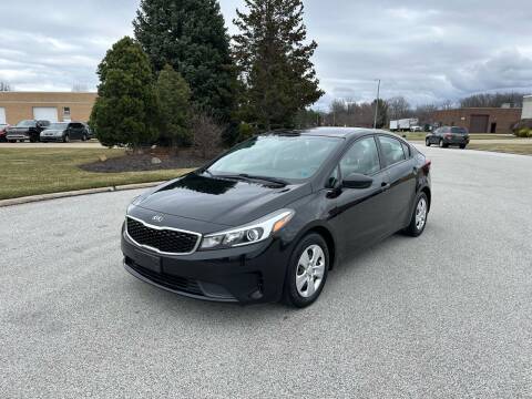 2017 Kia Forte for sale at JE Autoworks LLC in Willoughby OH