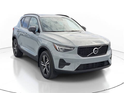 2026 Volvo XC40 B4 Core
