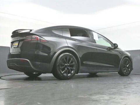 2023 Tesla Model X Standard Range