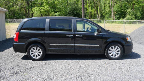 2015 Chrysler Town and Country for sale at RJ McGlynn Auto Exchange in West Nanticoke PA