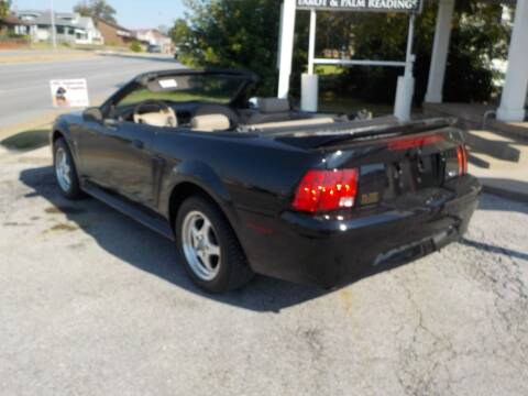 2000 Ford Mustang for sale at SEBASTIAN AUTO SALES INC. in Terre Haute IN