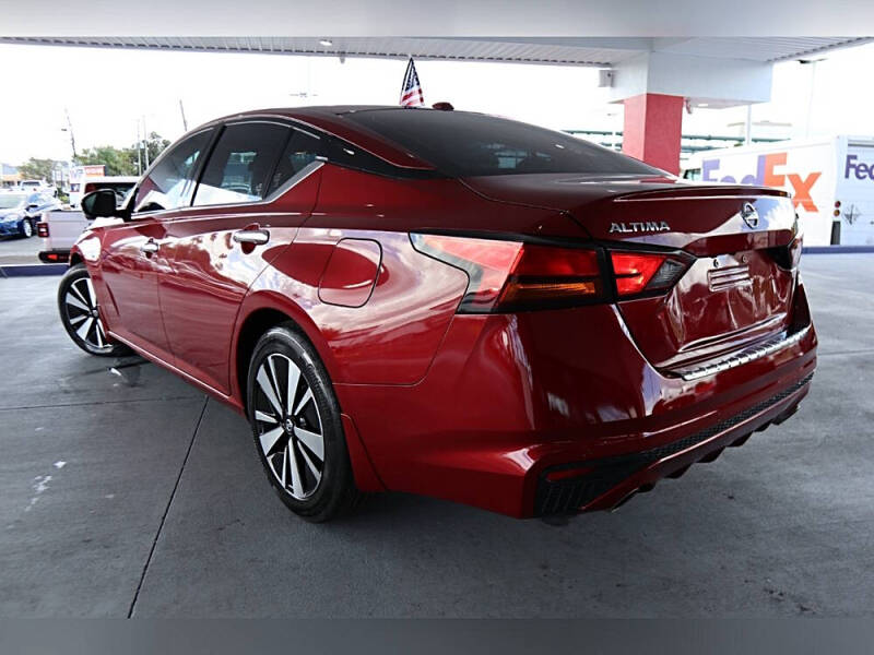 2022 Nissan Altima 2.5 SL