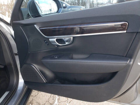 2018 Volvo S90 T6 Momentum