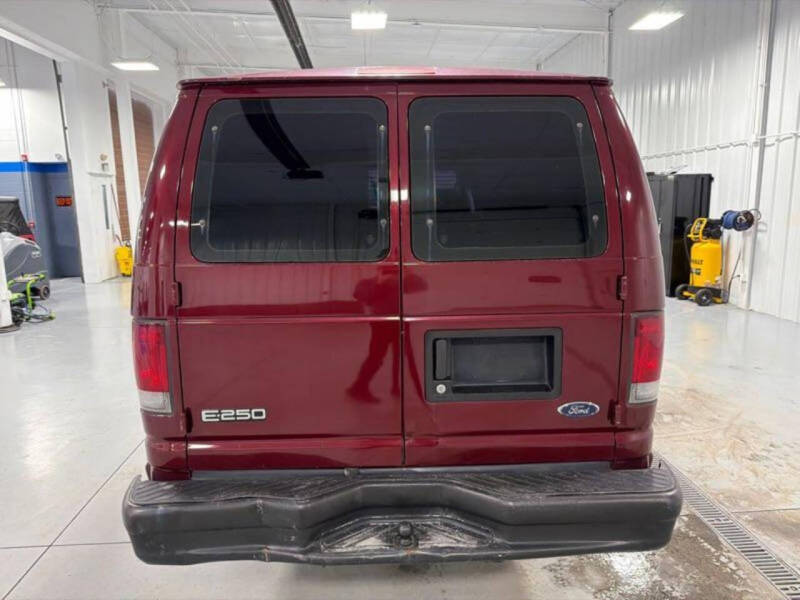 2003 Ford E-Series