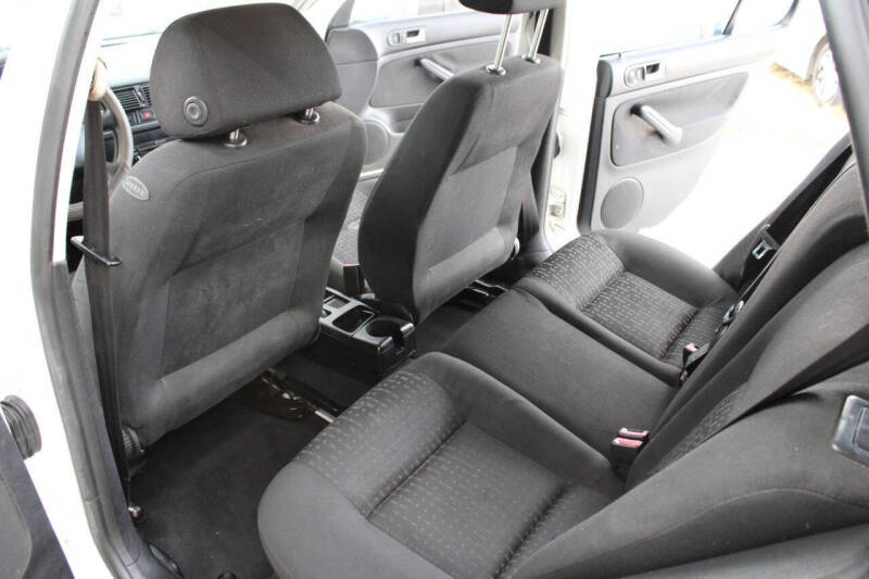 2004 Volkswagen Golf GL