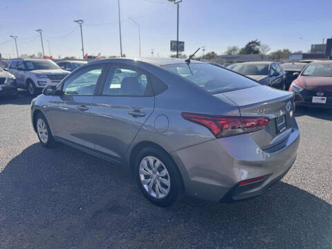 2022 Hyundai Accent SE