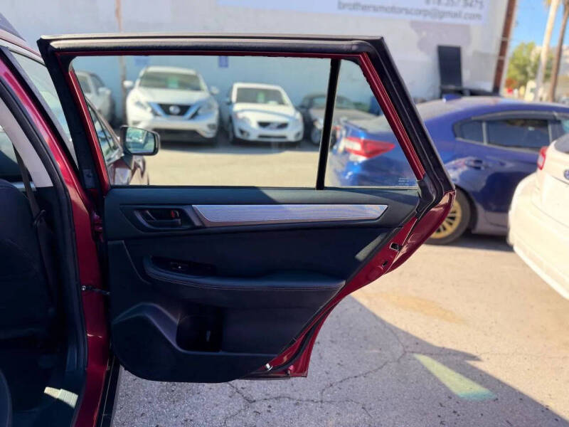 2019 Subaru Outback 2.5i