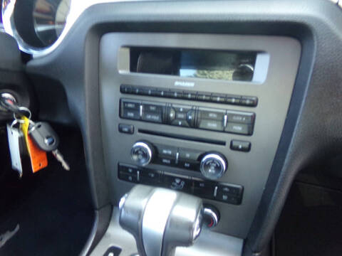 2010 Ford Mustang V6 Premium