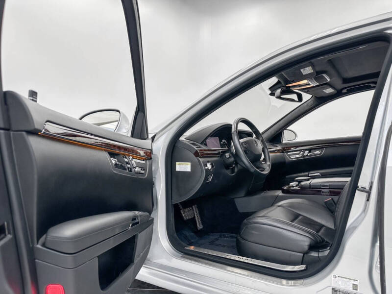 2009 Mercedes-Benz S-Class S 63 AMG