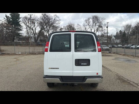 2026 Chevrolet Express 2500