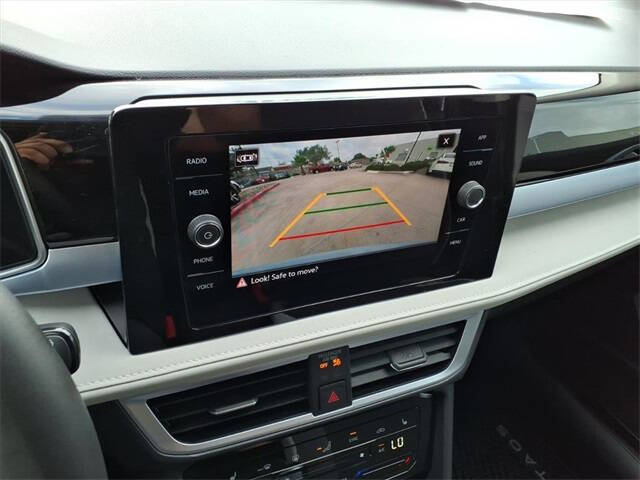 2026 Volkswagen Taos SE