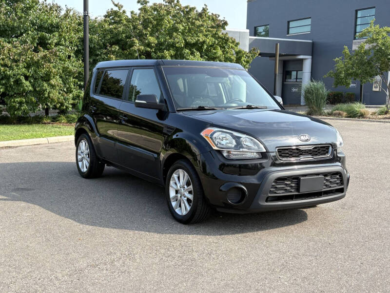 2013 Kia Soul +
