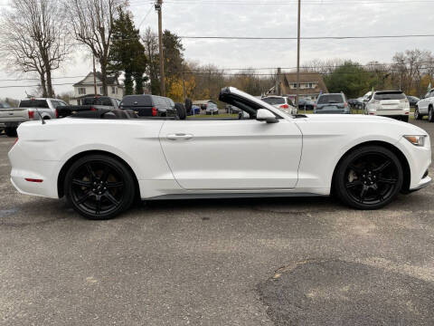 2017 Ford Mustang V6