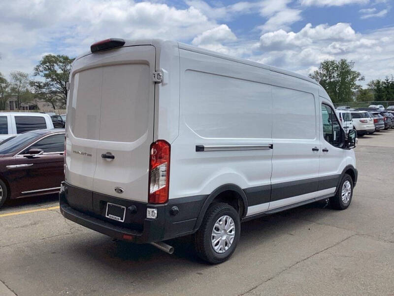 2025 Ford Transit 250