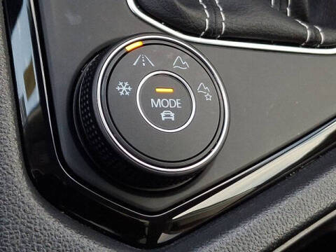 2024 Volkswagen Taos SEL 4Motion