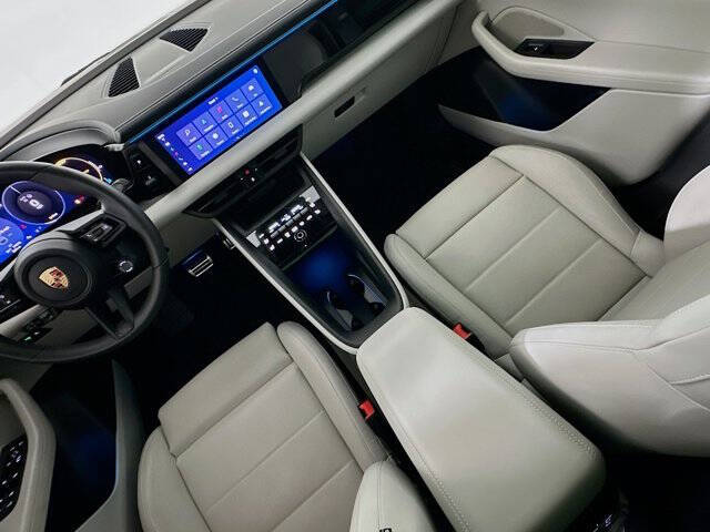 2024 Porsche Macan 4 Electric