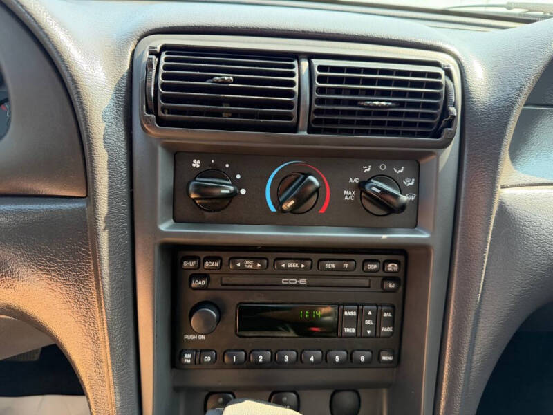 2002 Ford Mustang