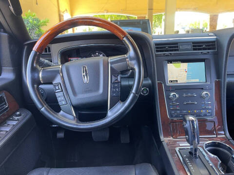 2016 Lincoln Navigator L Select
