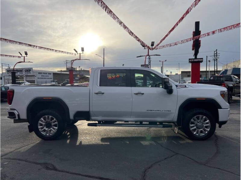 2021 GMC Sierra 2500HD Denali photo 11