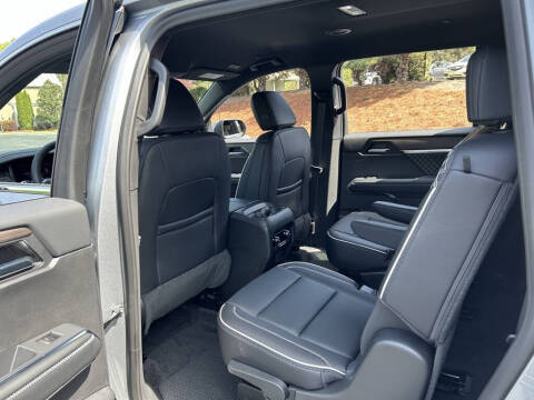 2025 GMC Acadia Denali