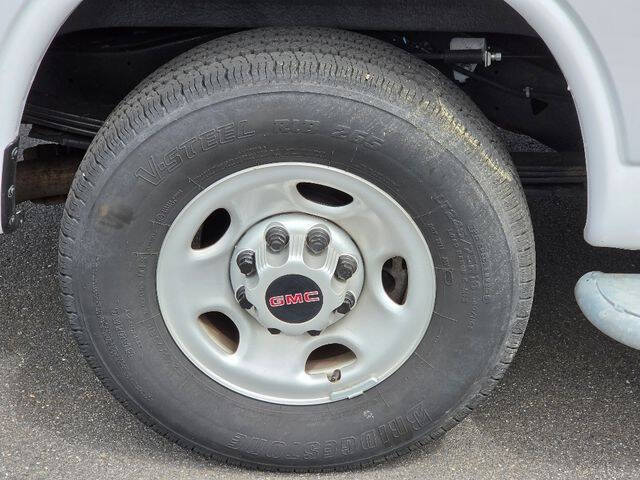 2024 GMC Savana 2500