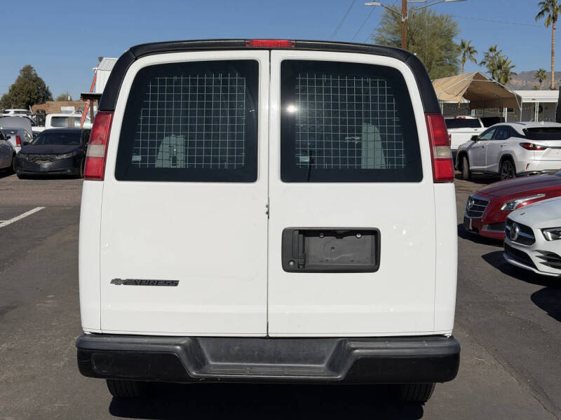 2017 Chevrolet Express 2500