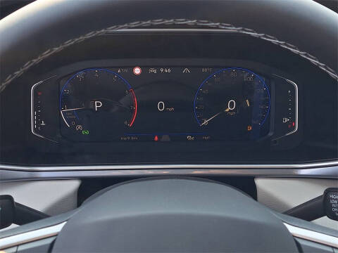 2025 Volkswagen Taos SEL 4Motion