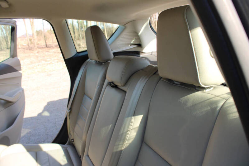 2014 Ford C-MAX Hybrid SE