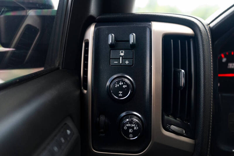 2015 GMC Sierra 3500HD Denali