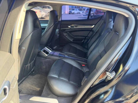 2012 Porsche Panamera