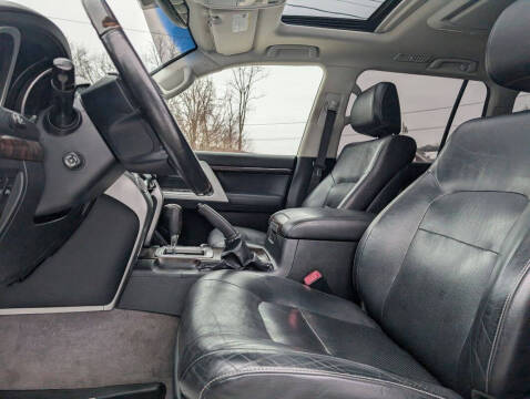 2013 Toyota Land Cruiser