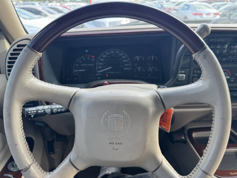 2000 Cadillac Escalade