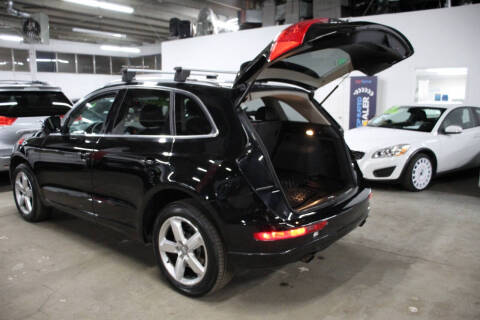 2011 Audi Q5 2.0T quattro Premium Plus