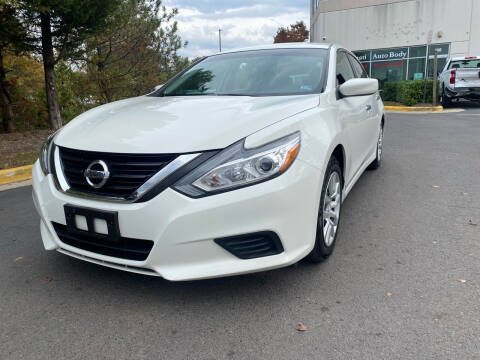2017 Nissan Altima for sale at Super Bee Auto in Chantilly VA